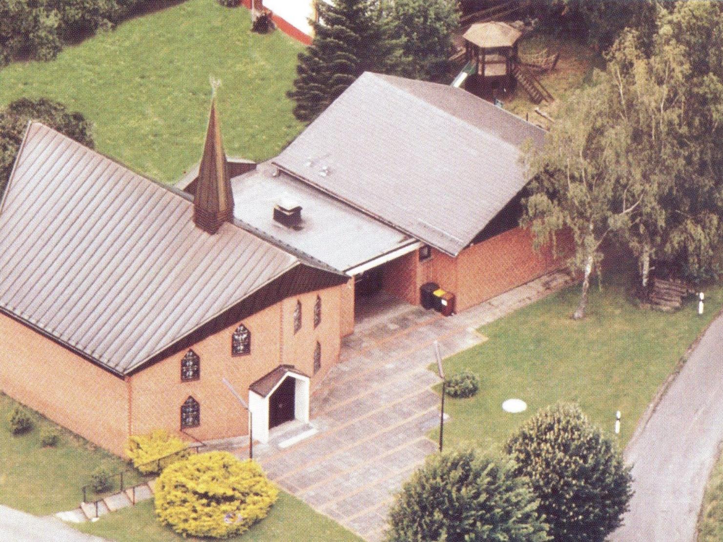 Beul Kapelle und Pfarrheim Luftaufnahme