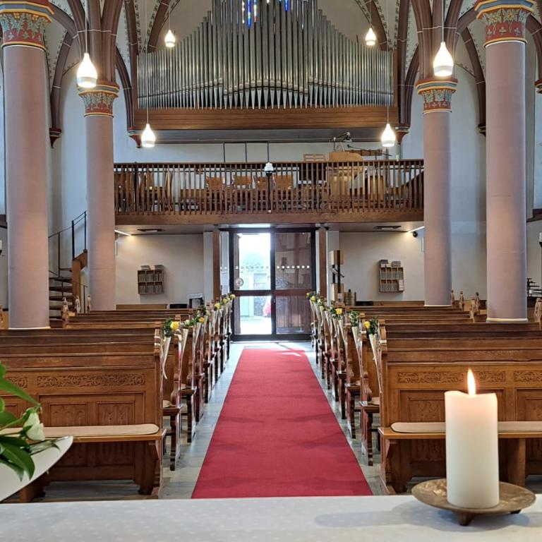 Kirche St. Joseph Hamm innen
