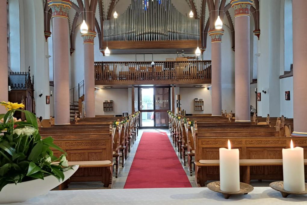 Kirche St. Joseph Hamm innen