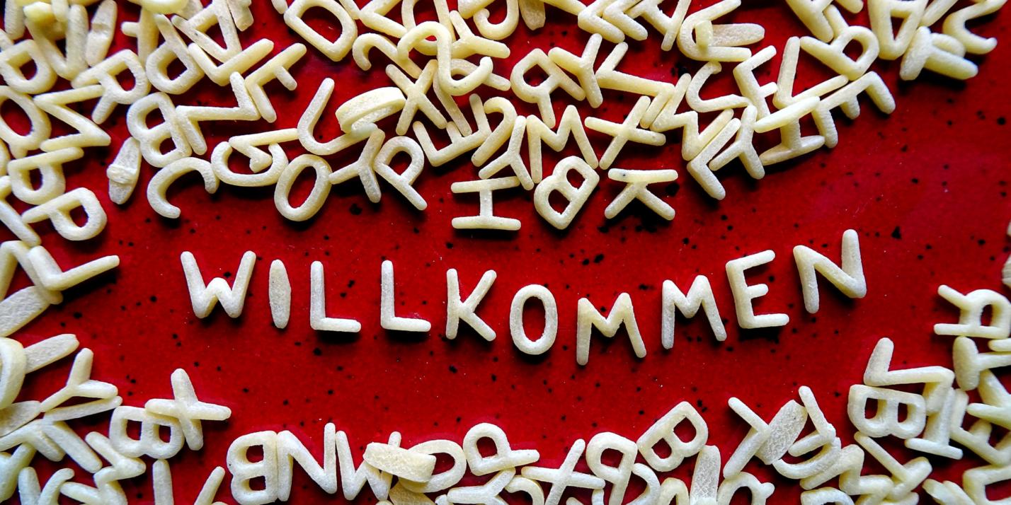 Willkommen: Buchstaben-Salat quadrtisch