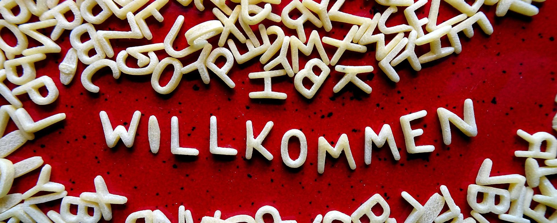 Willkommen: Buchstaben-Salat quadrtisch